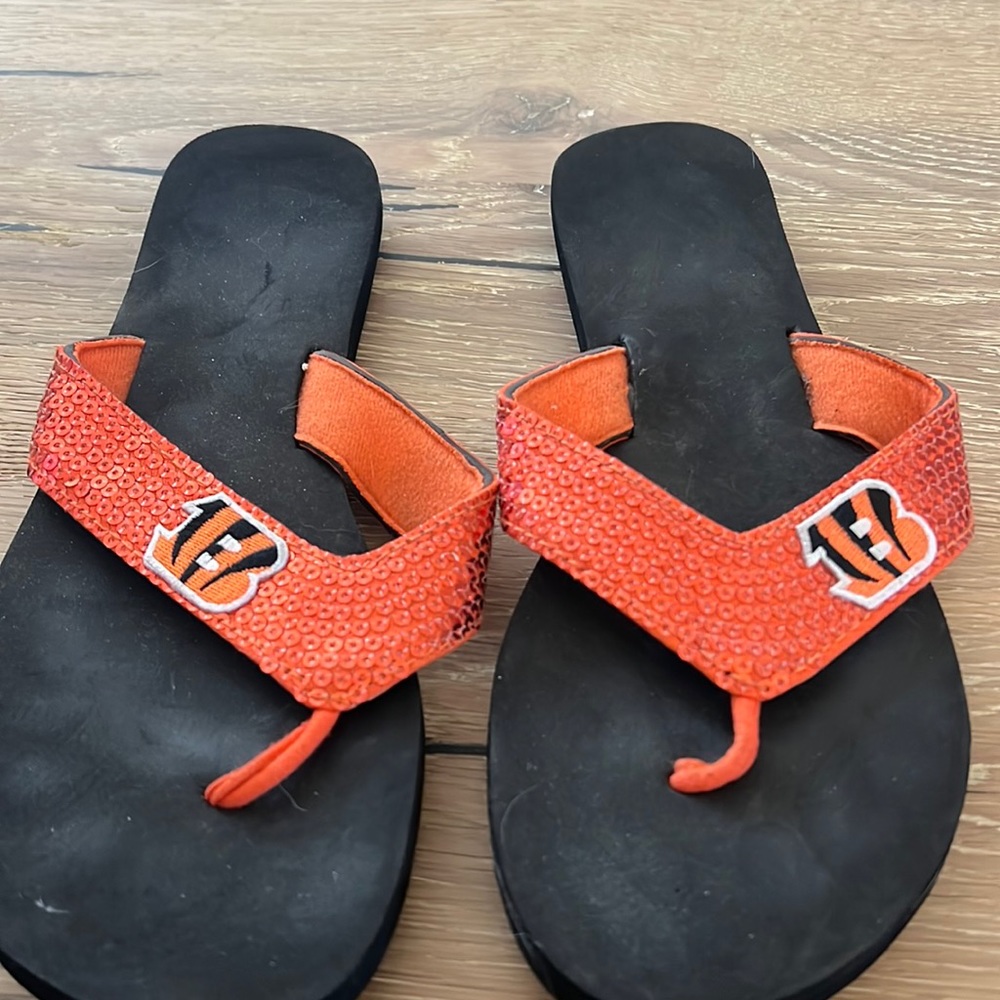 Cincinnati Bengals Sequin Flip Flops